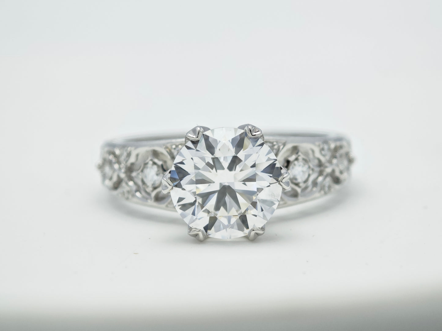 Round Diamond Ring – Aurelian