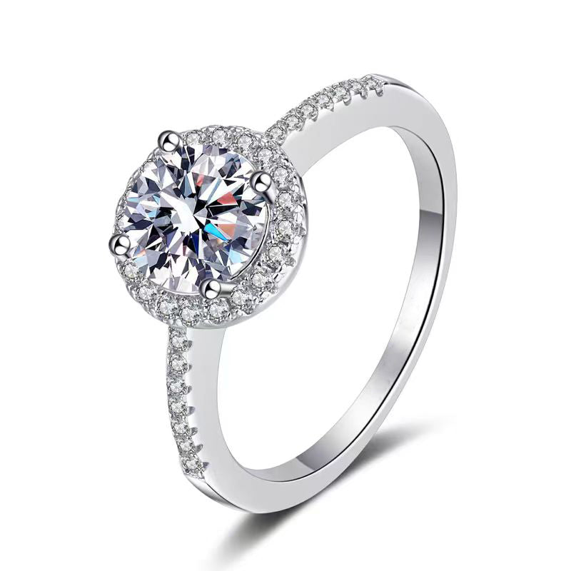 Round Halo Diamond Ring – Aurelian