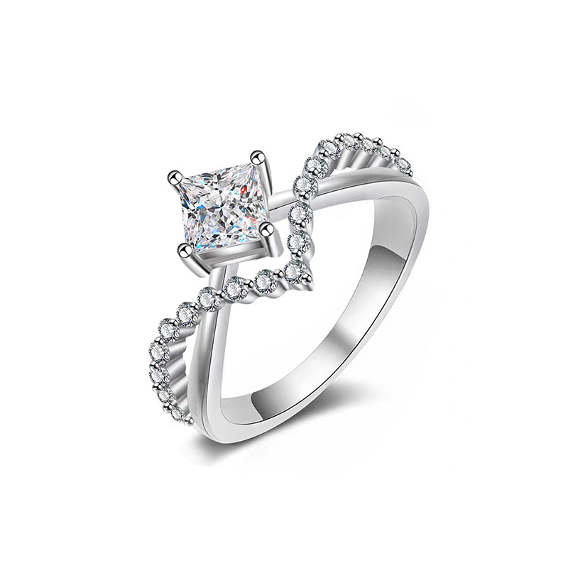 Crowned Diamond Ring – Aurelian
