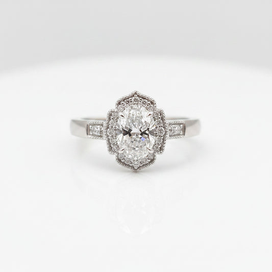 Elegant Diamond Ring – Aurelian