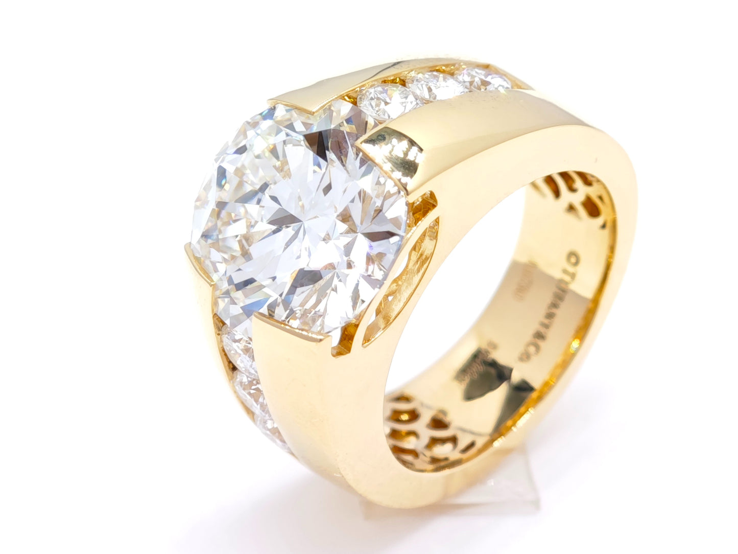 Oval Diamond Ring – Aurelian