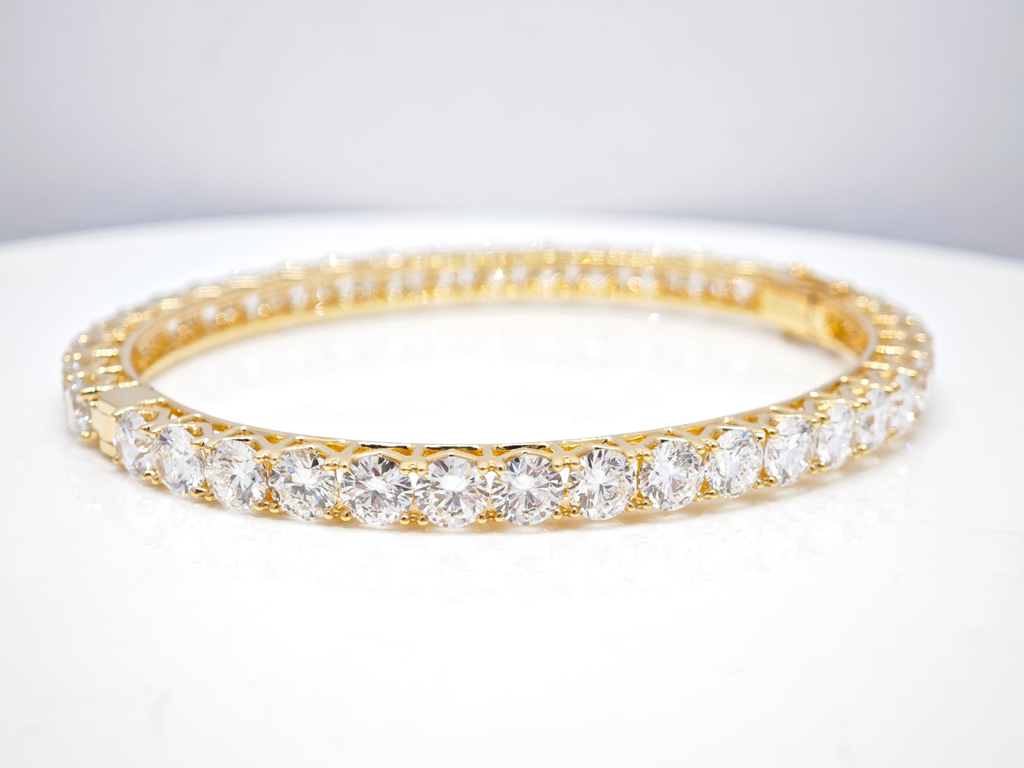 Round Pave Diamond Bangle – Aurelian