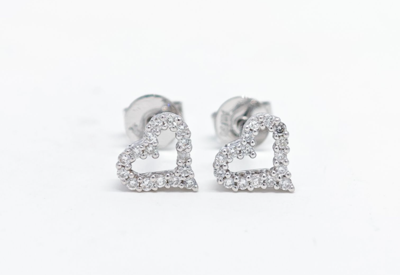 Round Heart Diamond Stud Earrings