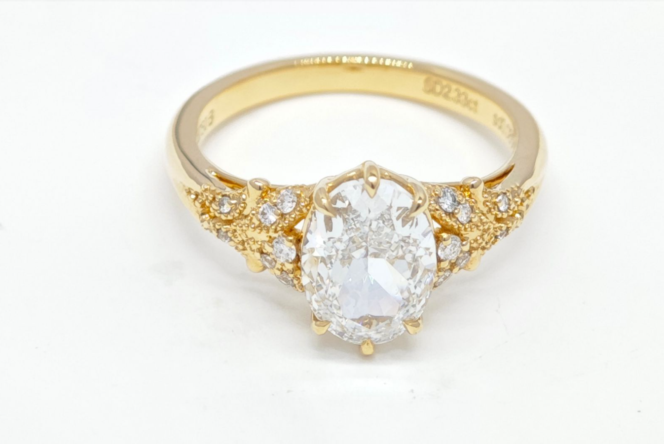 Oval Diamond Ring – Aurelian