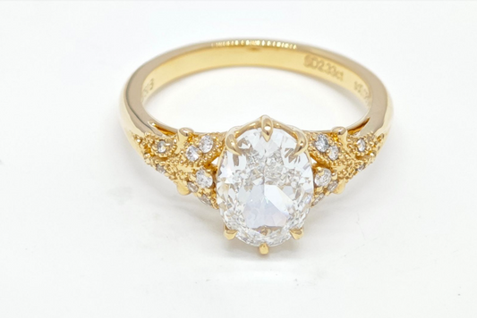 Oval Diamond Ring – Aurelian