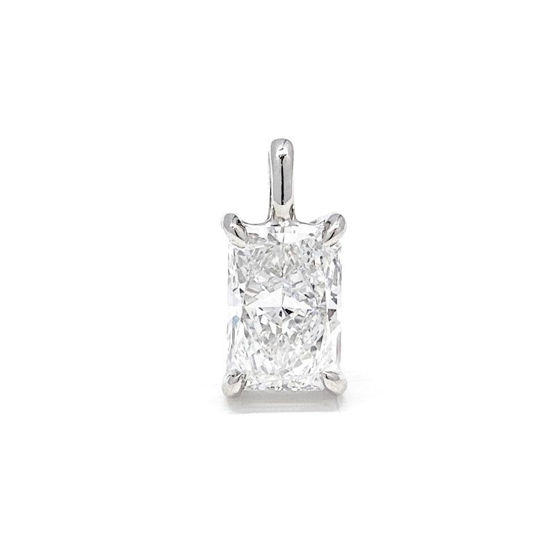 Signature Diamond Pendant – Aurelian